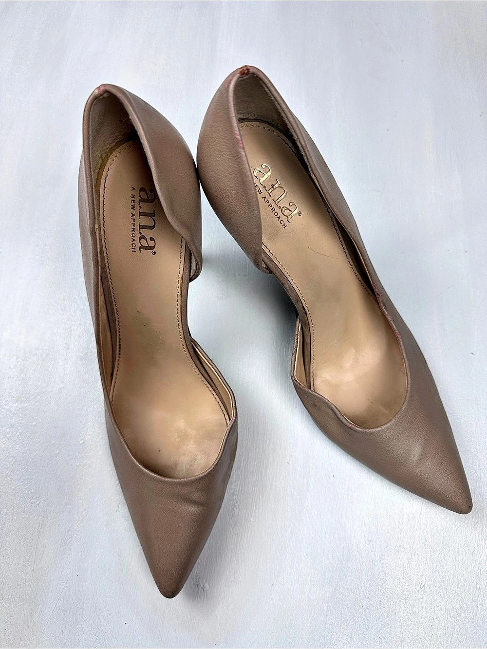 Apt. 9 Pointed-Toe Pumps in Brown Size 9